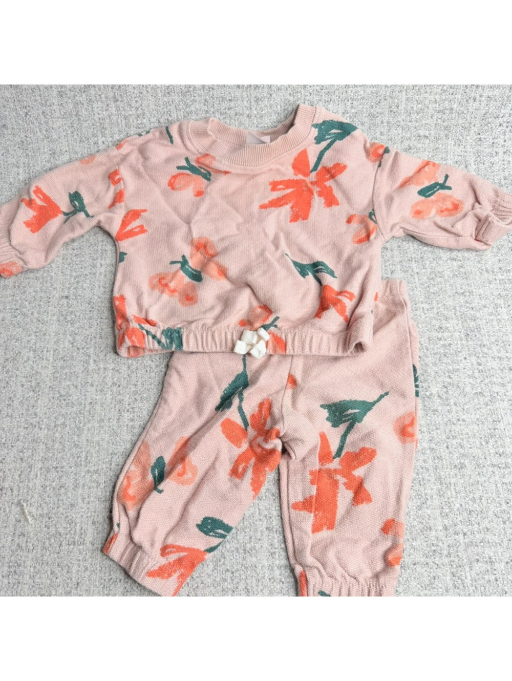 Fall Carter’s Baby Girl 2 Piece Floral Sweatshirt Jogger Pants Set 3M 3 Months